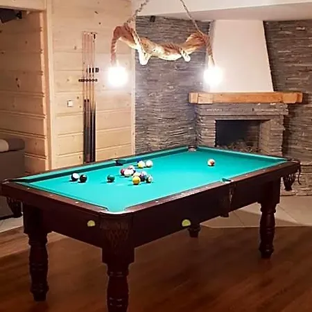 Dom Goralski Kamilux Lodge *