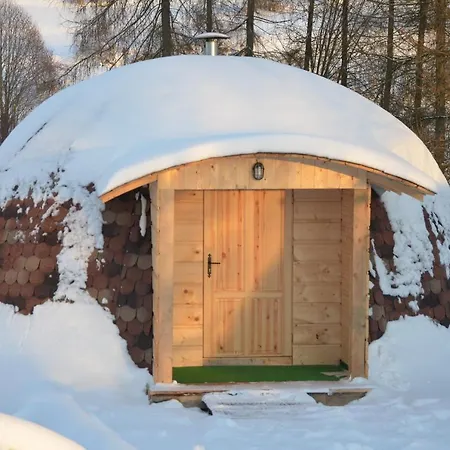 Dom Goralski Kamilux Lodge *